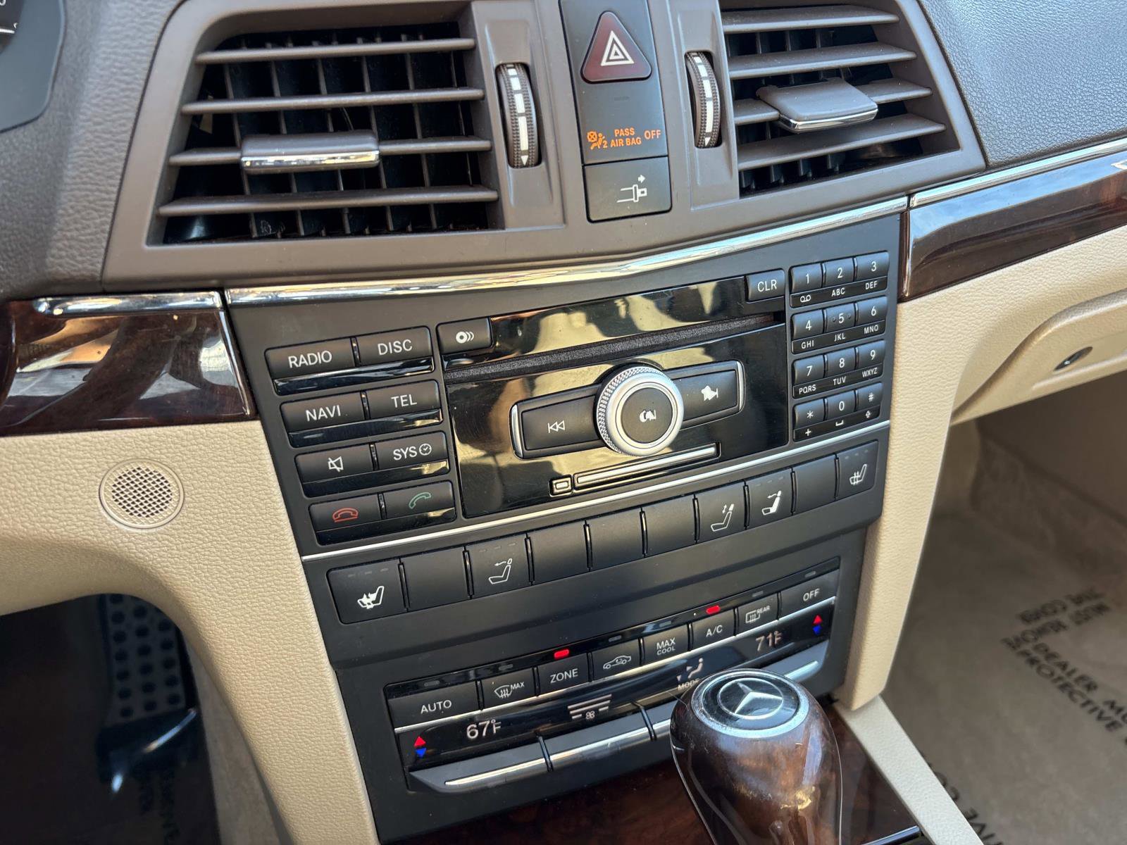 Used 2011 Mercedes-Benz E 350 Cabriolet image 25