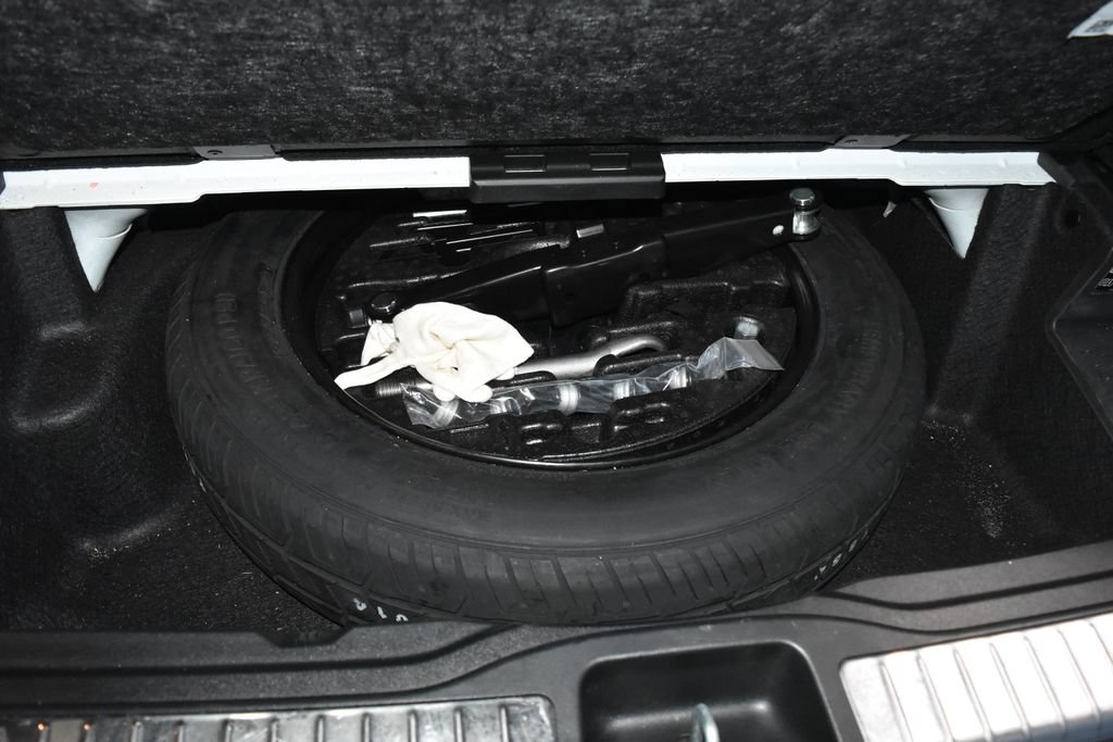 Used 2022 Mercedes-Benz GLS 450 4MATIC image 34