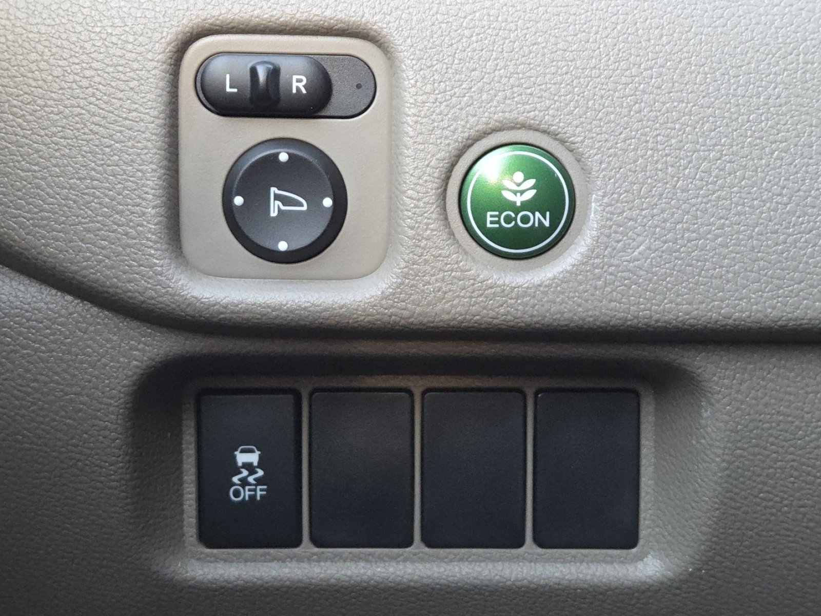 Used 2017 Honda Pilot EX-L image 11