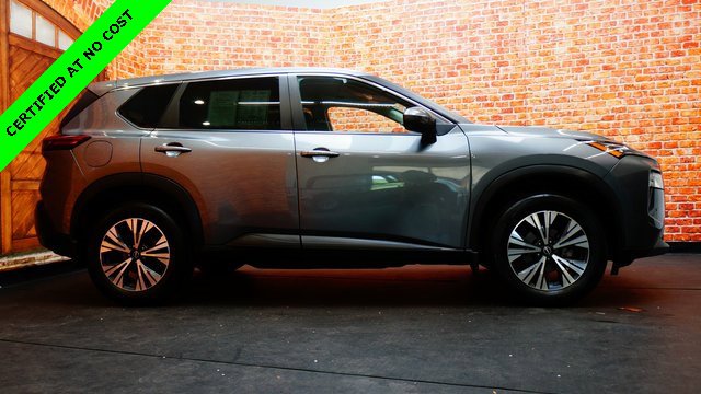 Used 2022 Nissan Rogue SV image 8