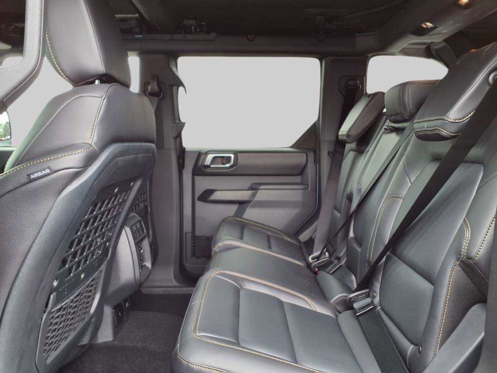 New 2025 Ford Bronco Badlands image 10