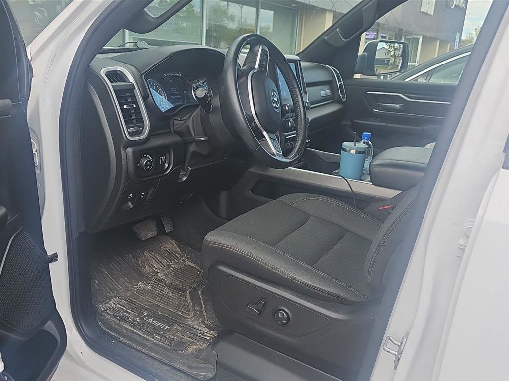 Used 2020 RAM 1500 Big Horn AWD/4WD image 16