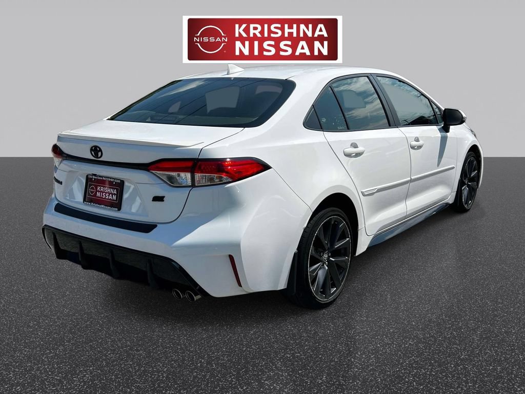 Used 2023 Toyota Corolla SE FWD image 6