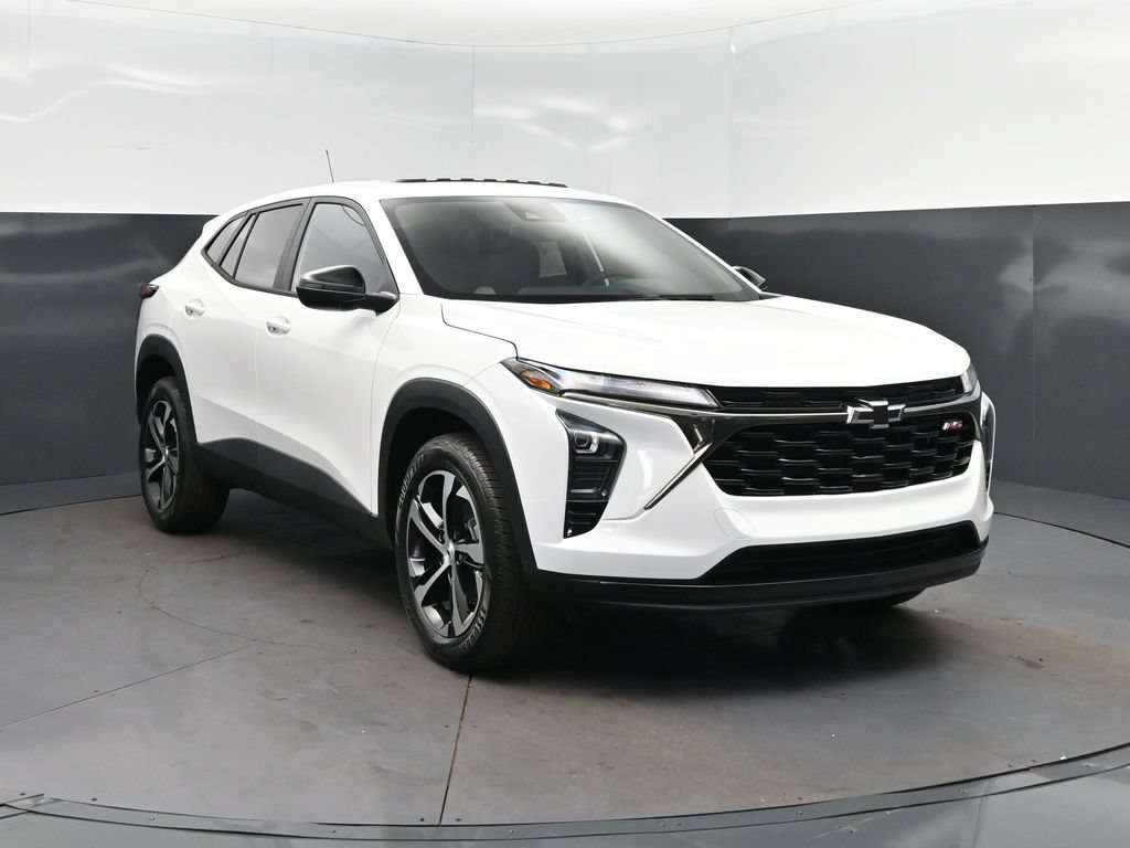 New 2026 Chevrolet Trax RS w/ Sunroof Package FWD image 9