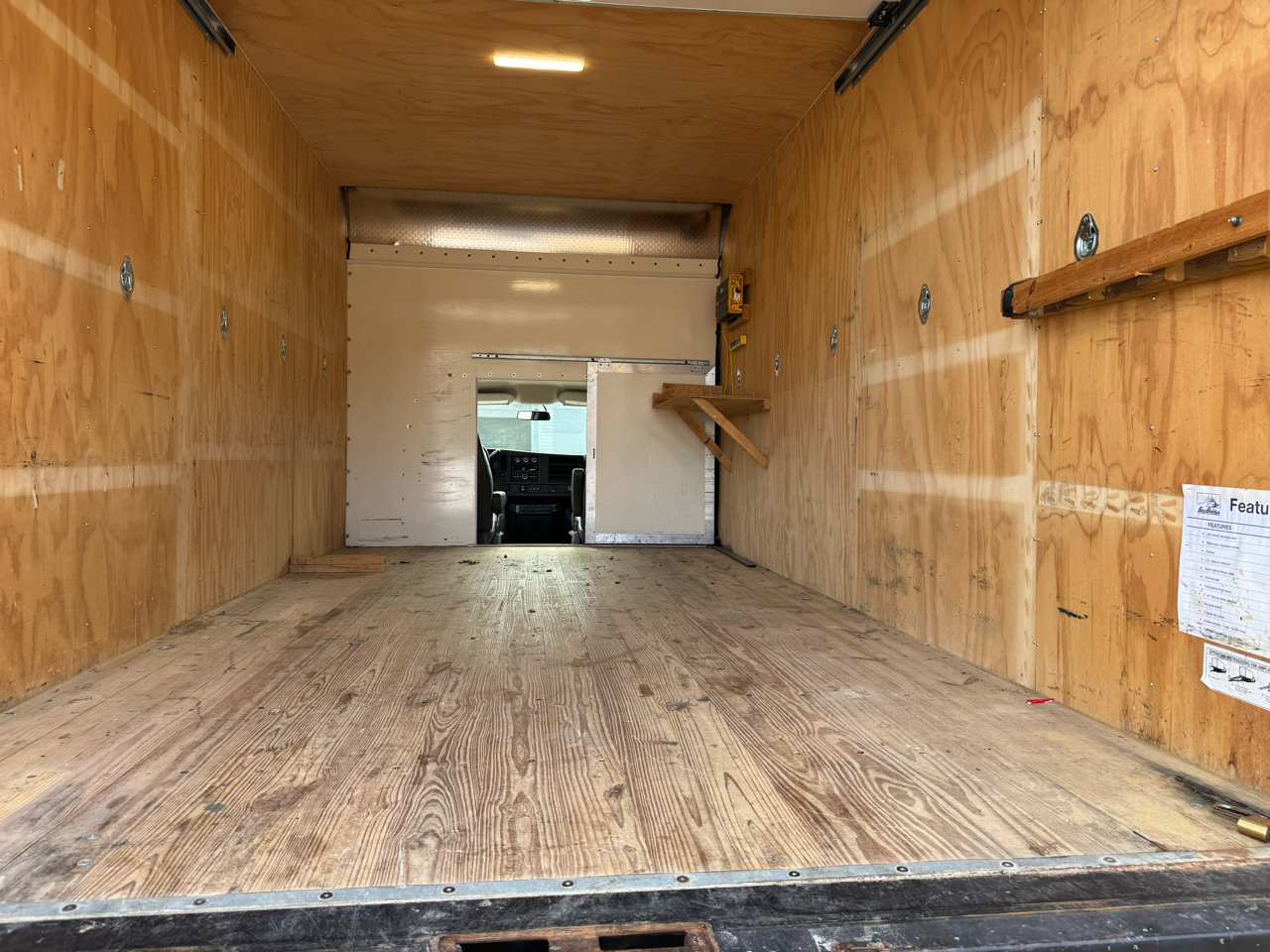 Used 2020 Chevrolet Express 3500 w/ Driver Convenience Package image 28