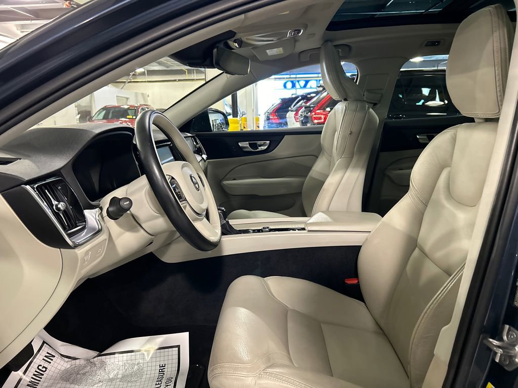 Used 2020 Volvo V60 T5 Cross Country w/ Protection Package AWD/4WD image 10