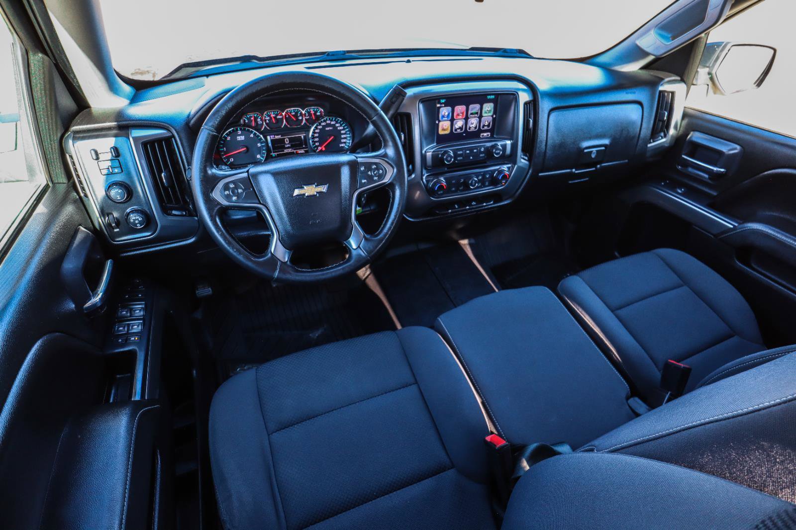 Used 2019 Chevrolet Silverado 1500 LT w/ All Star Edition AWD/4WD image 18