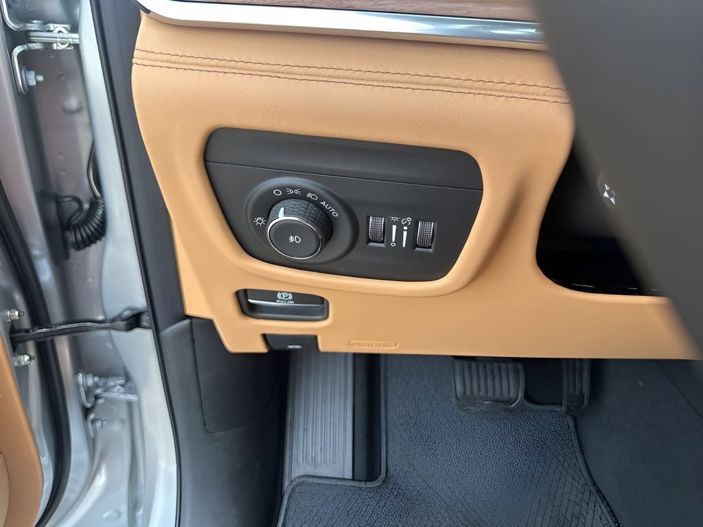 New 2025 Jeep Grand Cherokee Summit AWD/4WD image 33