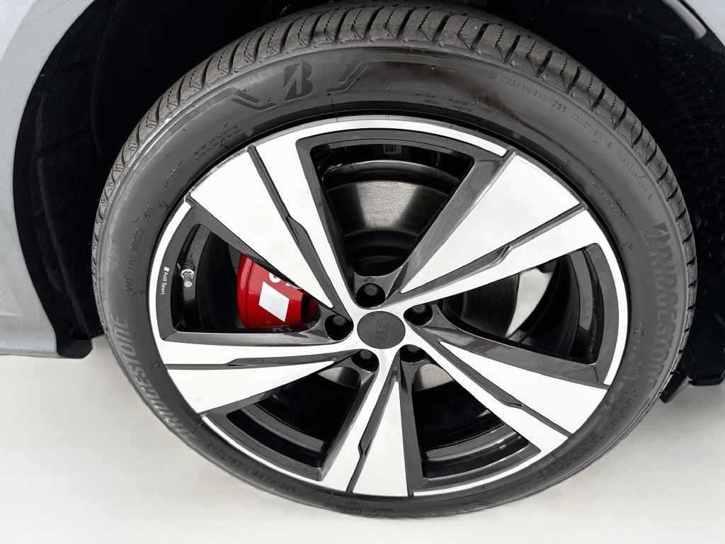 New 2026 Audi SQ5 Premium Plus AWD/4WD image 32