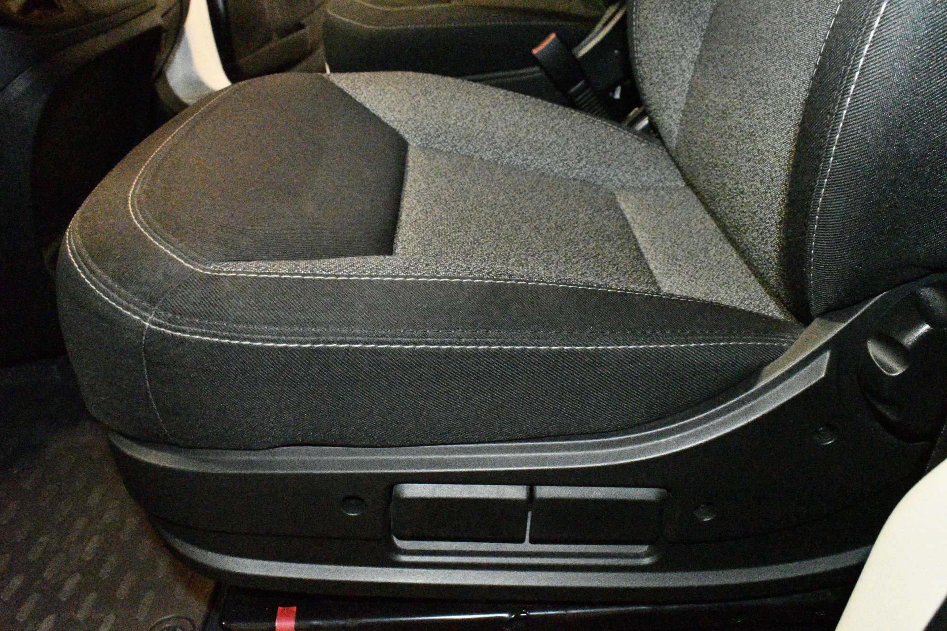 Used 2019 RAM ProMaster 3500 w/ Interior Convenience Group image 13