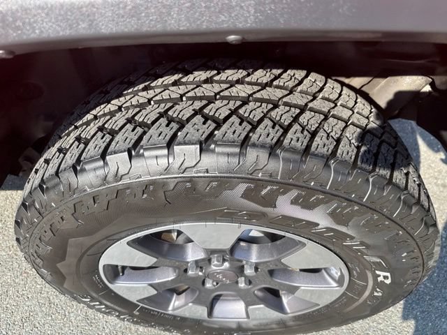 Used 2018 Jeep Wrangler Unlimited Sahara AWD/4WD image 11