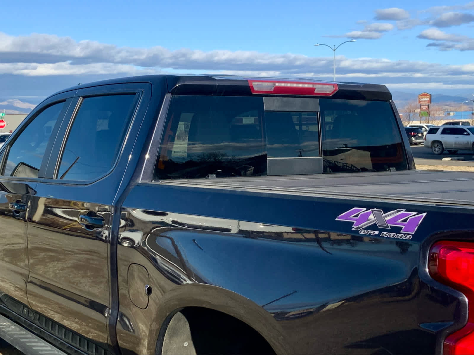 Used 2022 Chevrolet Silverado 1500 LT Trail Boss w/ LT Trail Boss Premium Package image 17