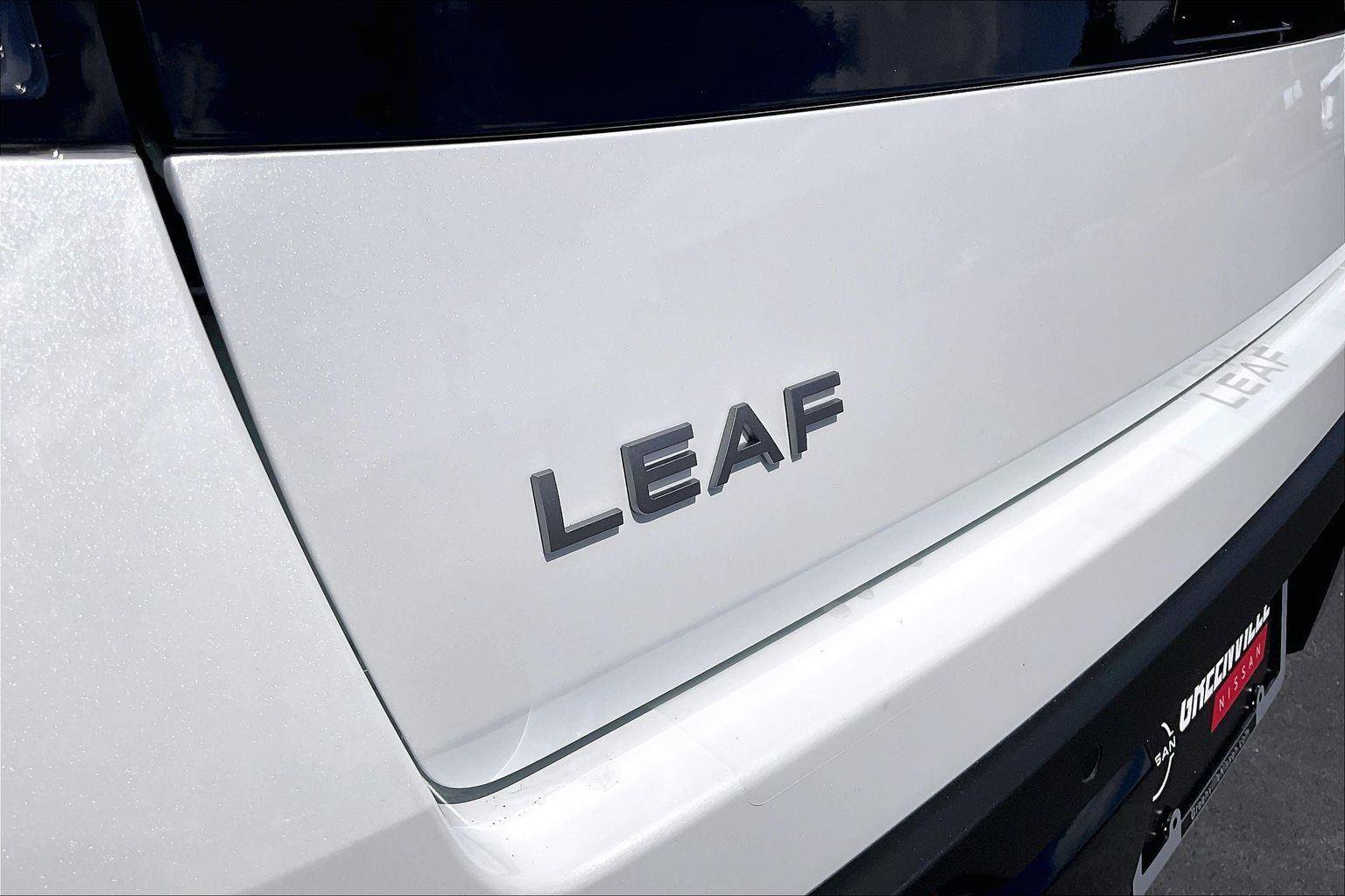 New 2026 Nissan Leaf SV+ w/ Illuminated Package FWD image 13
