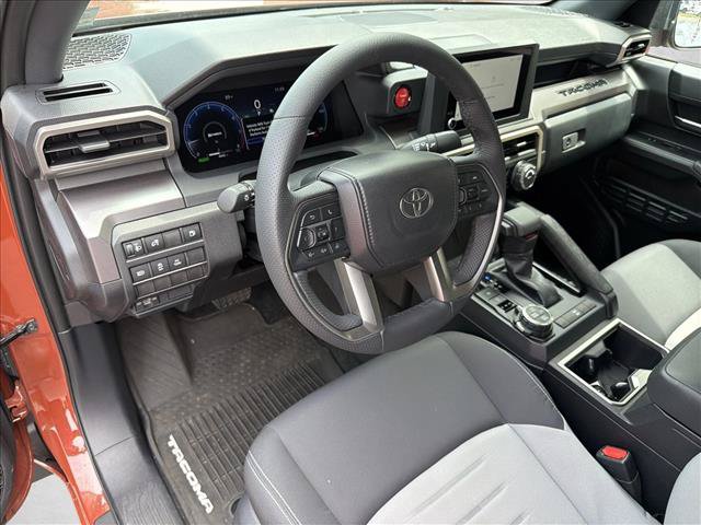 Used 2025 Toyota Tacoma TRD Off-Road AWD/4WD image 14