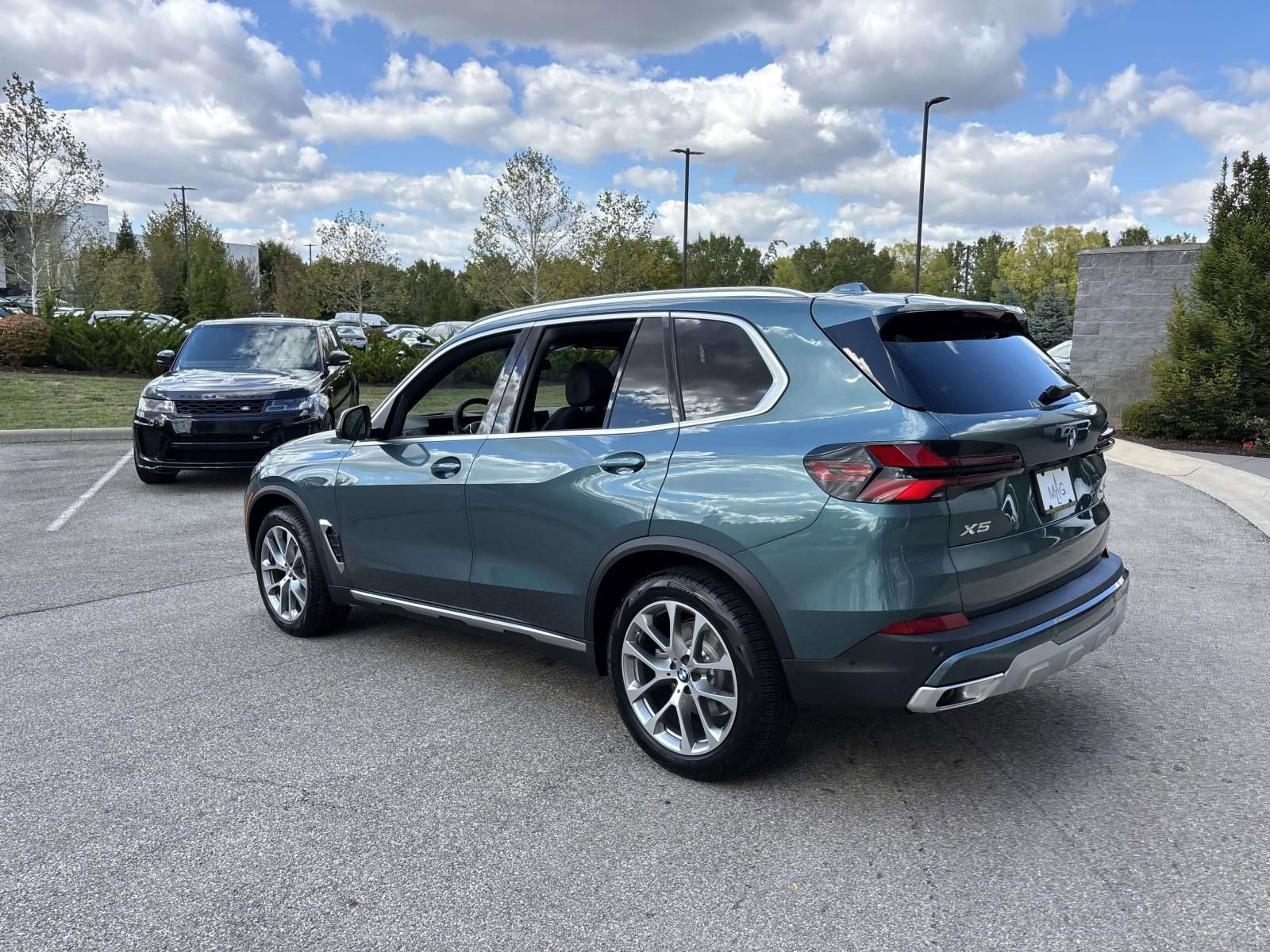 New 2026 BMW X5 xDrive40i w/ Premium Package image 5