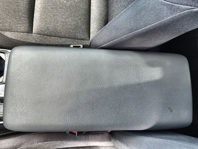 Used 2025 Toyota Camry LE image 29