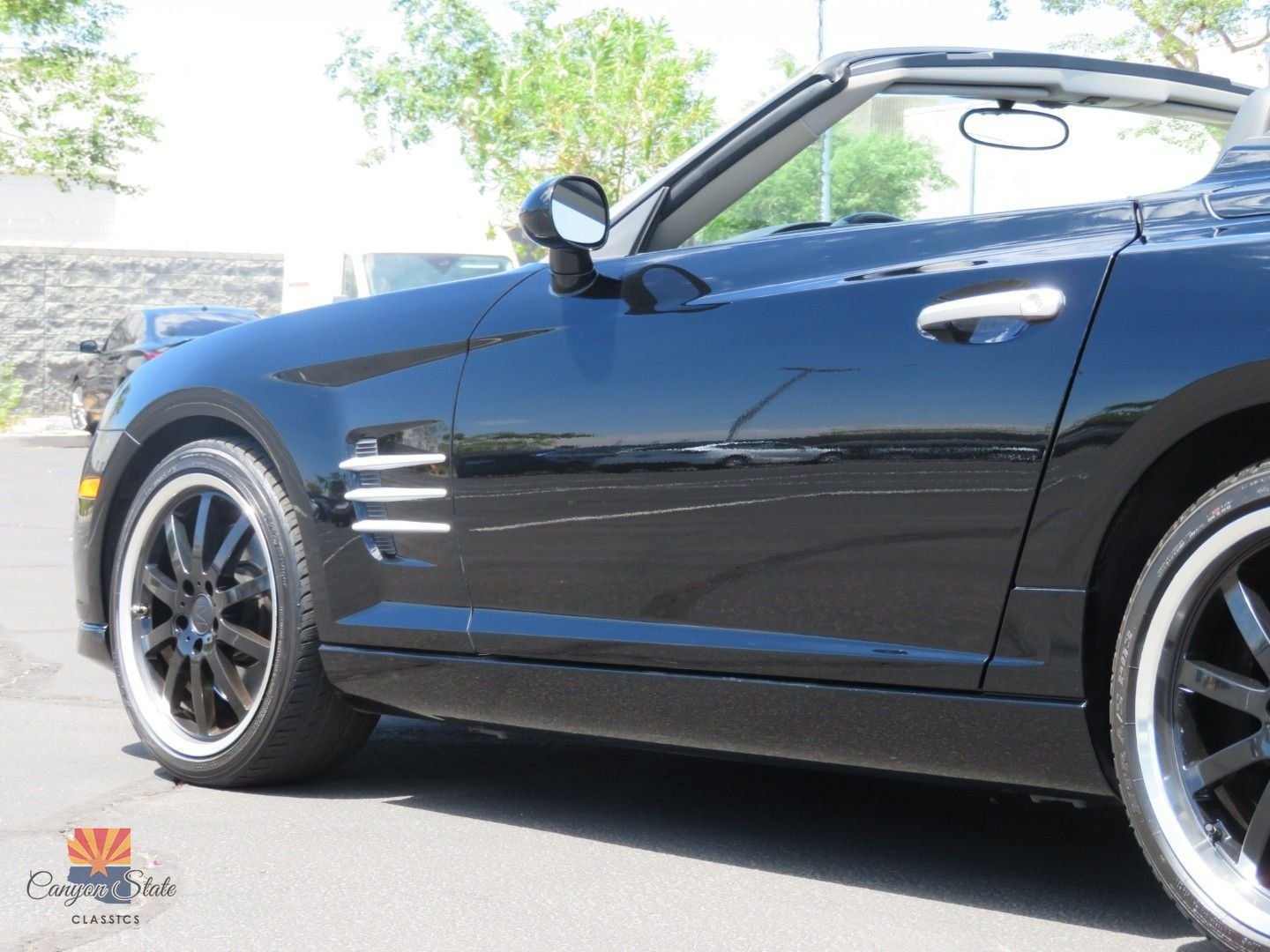 Used 2005 Chrysler Crossfire SRT-6 RWD image 22