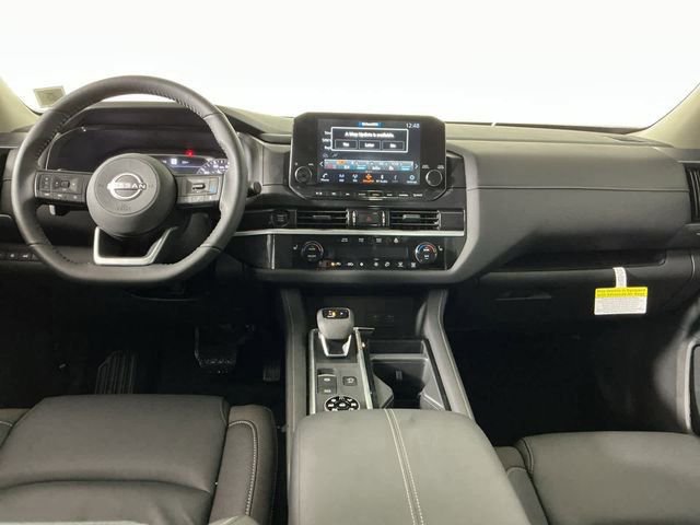 New 2025 Nissan Pathfinder SL image 11