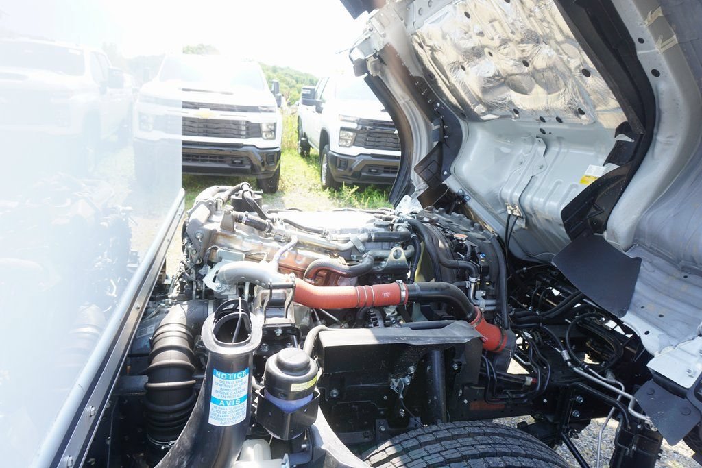 New 2024 Chevrolet Low Cab Forward 4500 XD RWD image 23