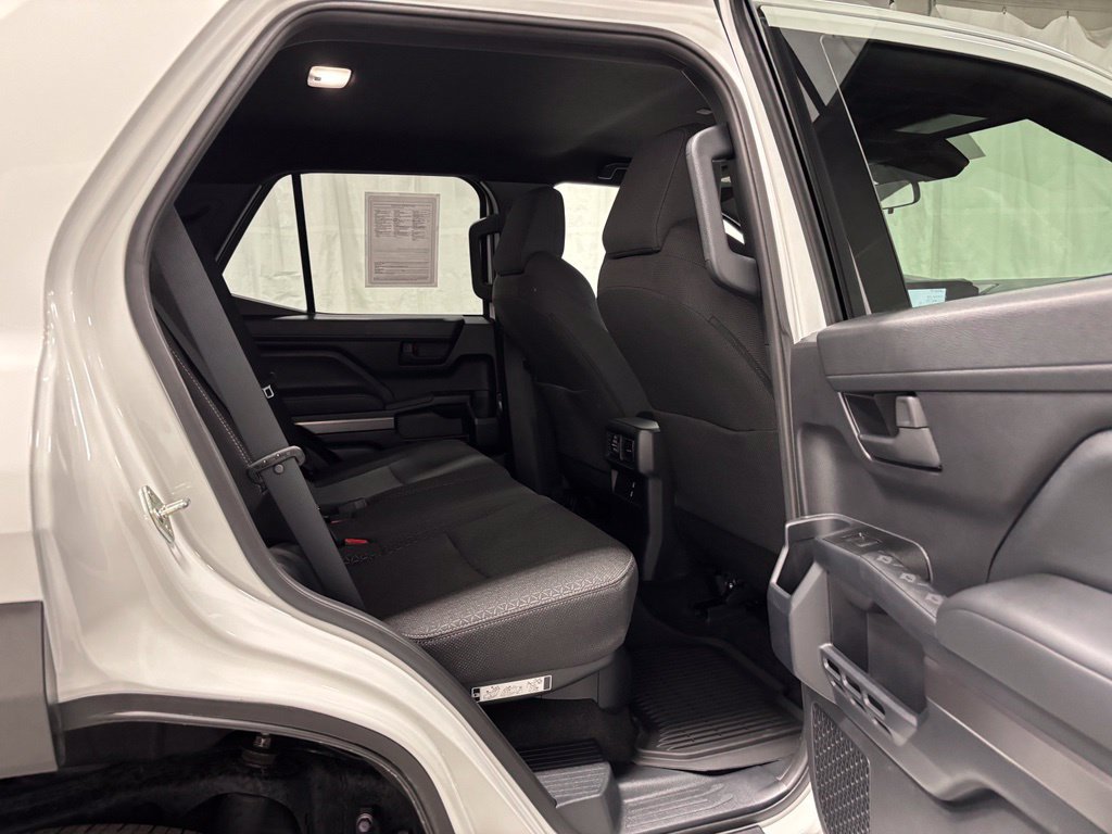 Used 2026 Toyota 4Runner SR5 AWD/4WD image 50