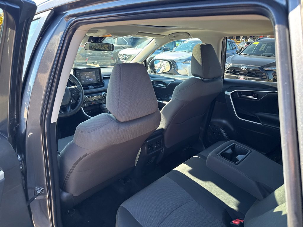Used 2021 Toyota RAV4 XLE w/ Convenience Package AWD/4WD image 38