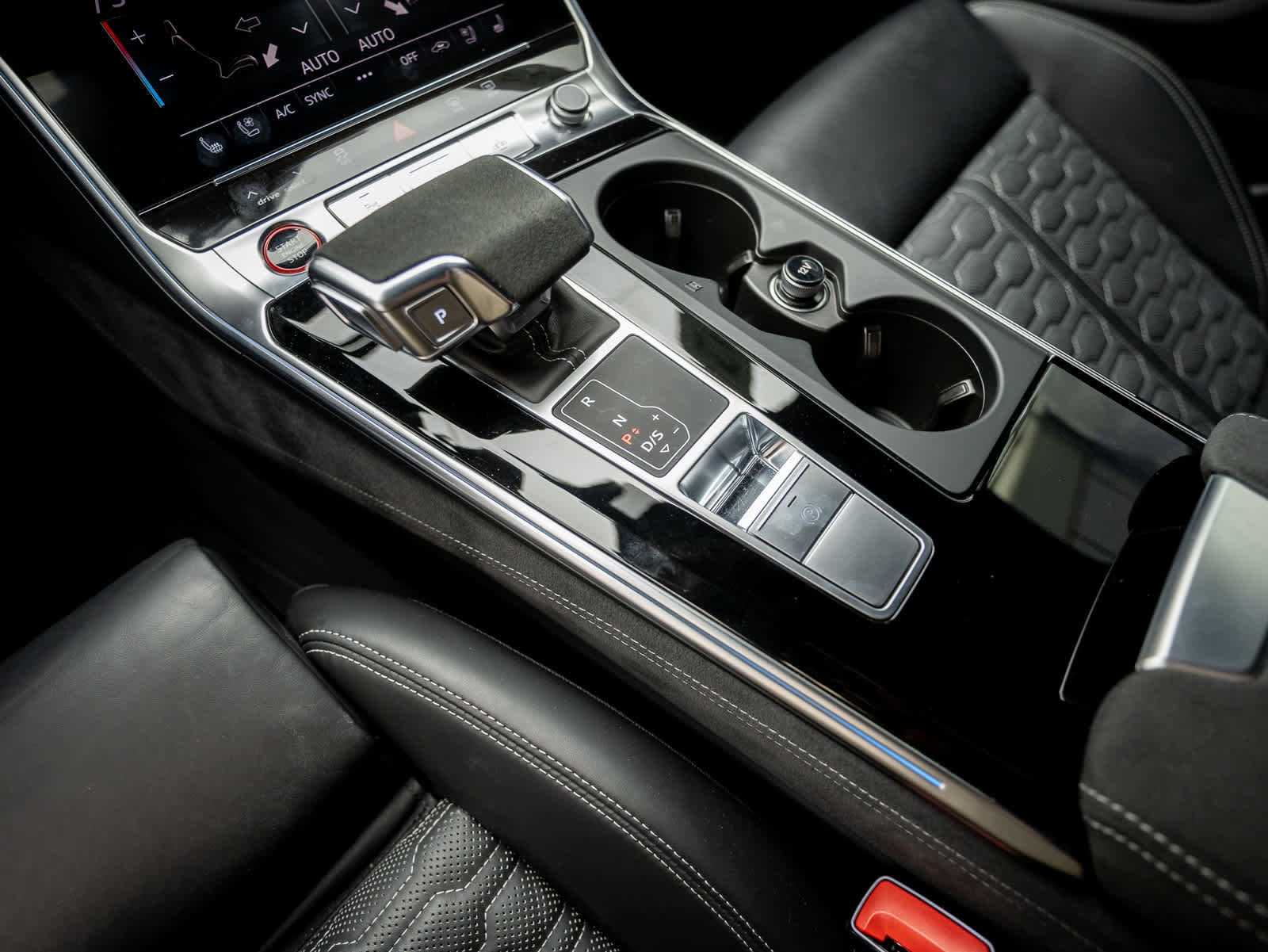 Used 2024 Audi RS 6 performance image 28