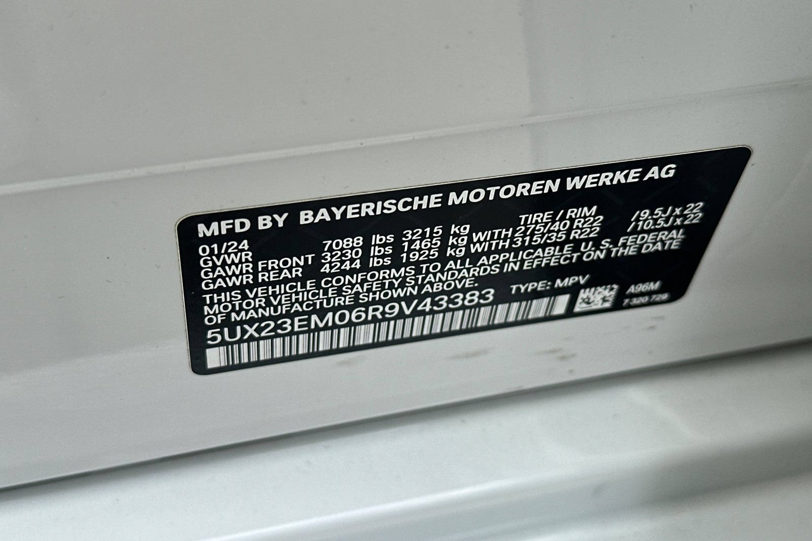 Used 2024 BMW X7 xDrive40i w/ Premium Package AWD/4WD image 29