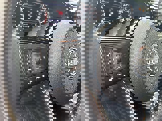 Used 2022 Nissan Pathfinder SL w/ Cargo Package image 14