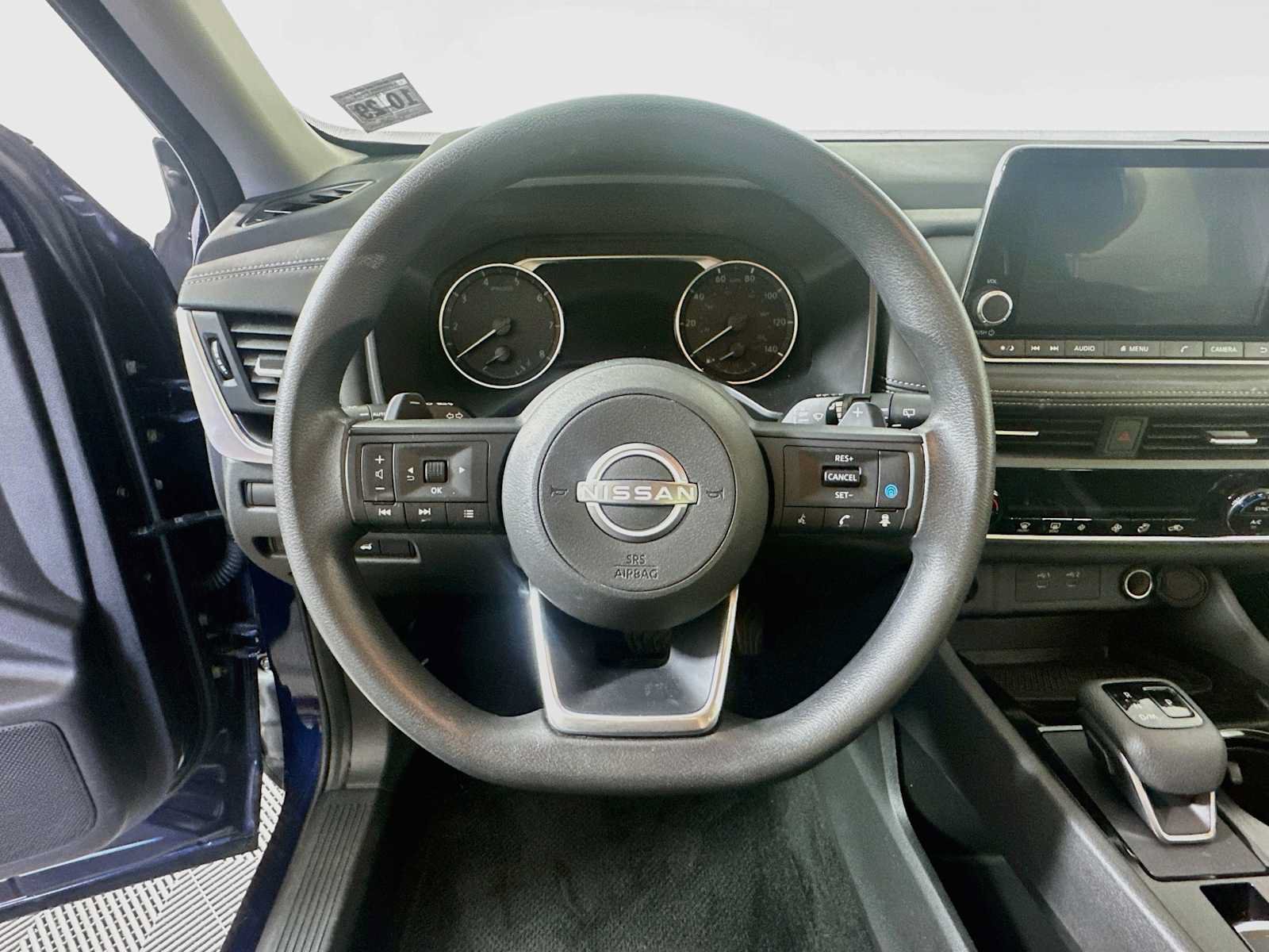 Used 2024 Nissan Rogue SV AWD/4WD image 9
