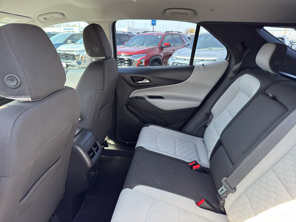 Used 2020 Chevrolet Equinox LS FWD image 31