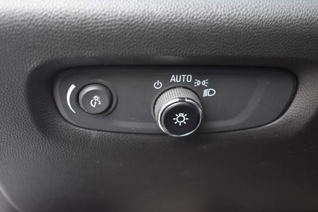Used 2023 Chevrolet Traverse Premier w/ Redline Edition AWD/4WD image 29