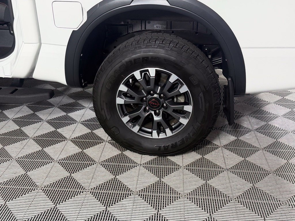 Used 2024 Nissan Titan PRO-4X w/ Off Road Protection Package AWD/4WD image 12