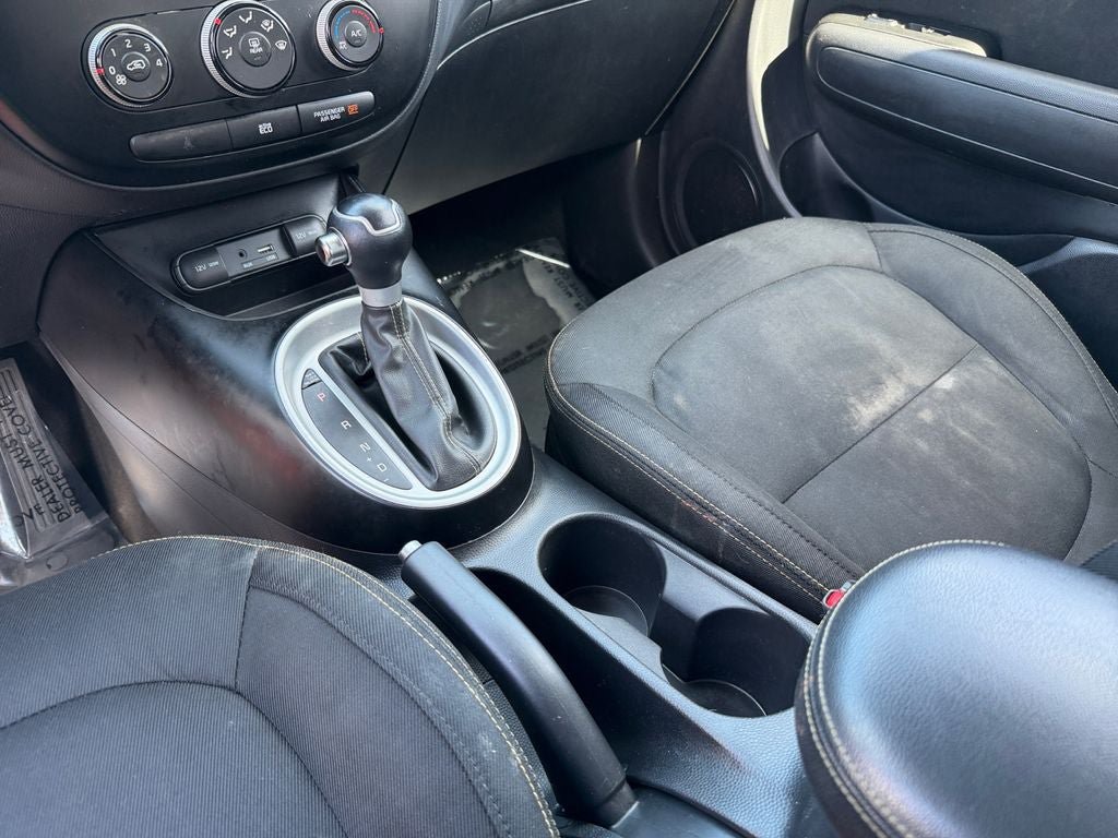 Used 2016 Kia Soul + w/ Designer's Package FWD image 18