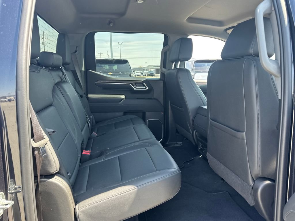 Used 2025 GMC Sierra 1500 SLT image 16