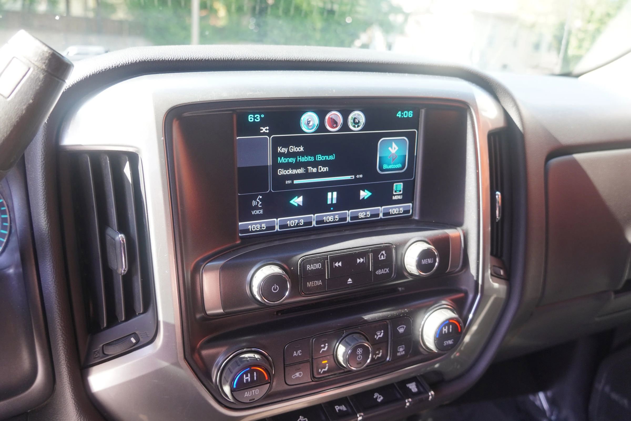 Used 2016 Chevrolet Silverado 2500 LT w/ Midnight Edition AWD/4WD image 30