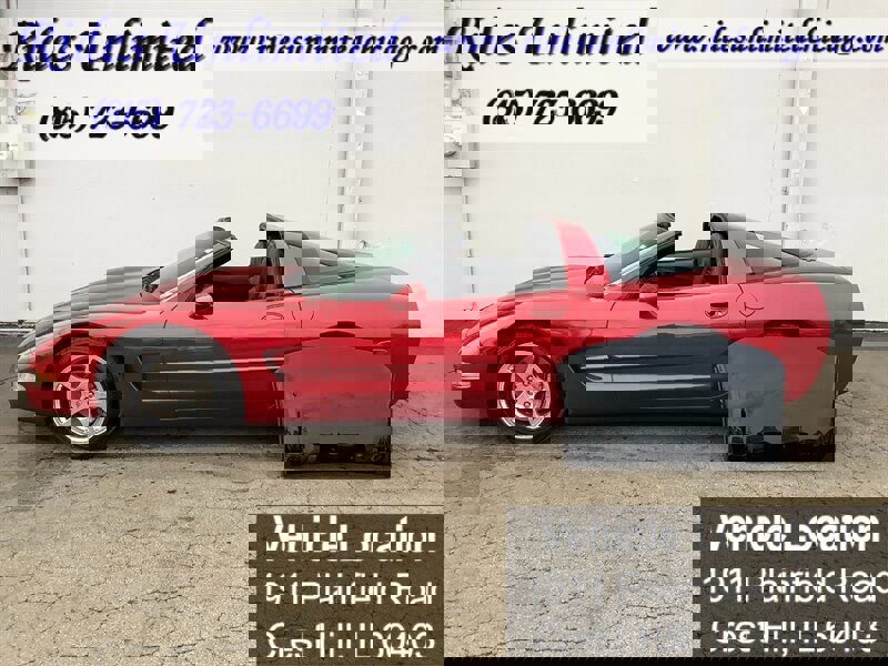 Used 2004 Chevrolet Corvette Coupe w/ Roof Package RWD image 16