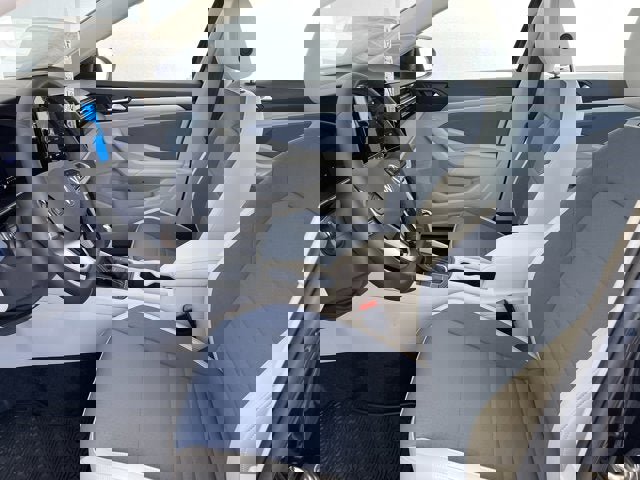 New 2025 Volkswagen Jetta SE image 18