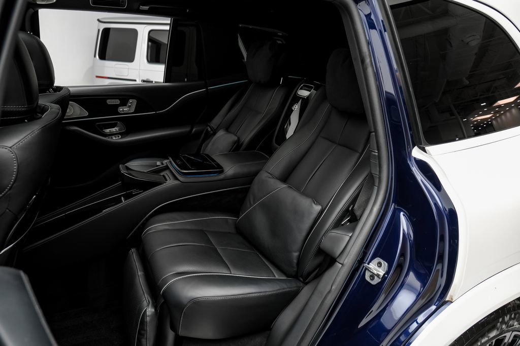 Used 2022 Mercedes-Benz Maybach GLS 600 4MATIC image 45