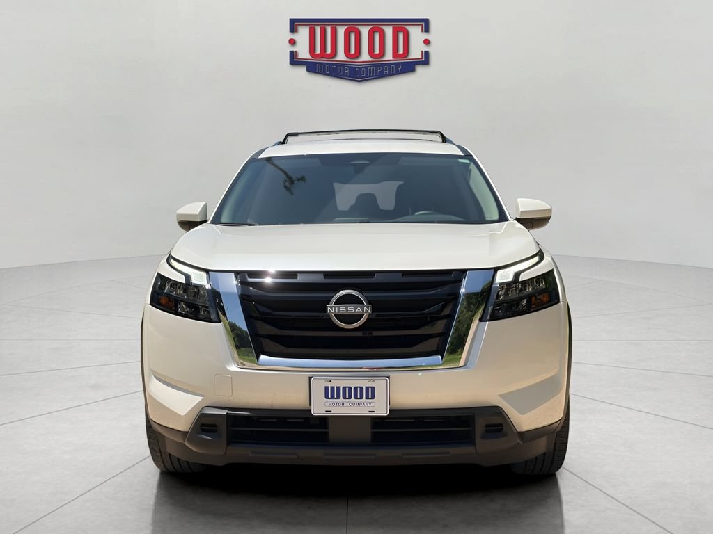 Used 2024 Nissan Pathfinder SV AWD/4WD image 5
