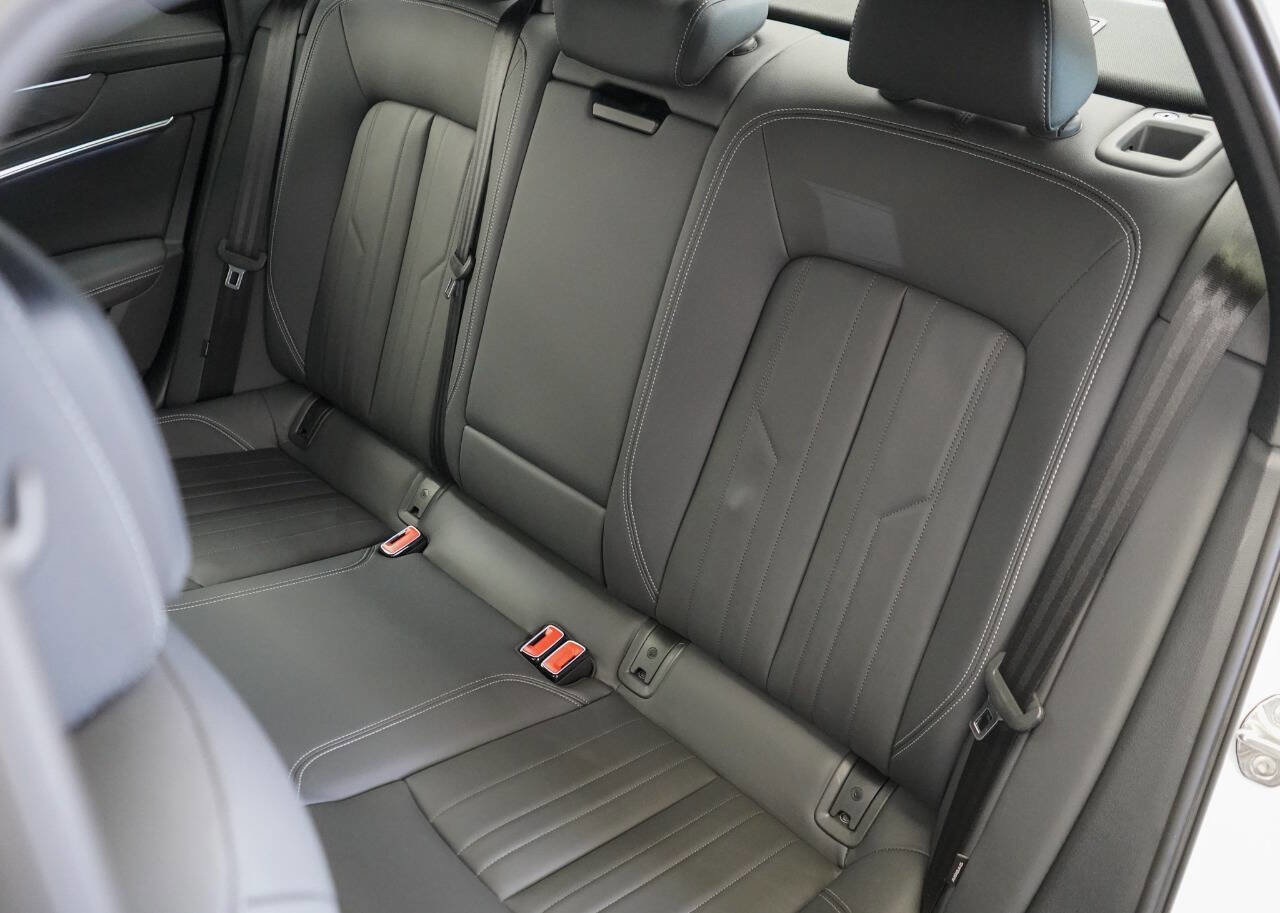 Used 2022 Audi A6 Premium Plus w/ Premium Plus Package image 64