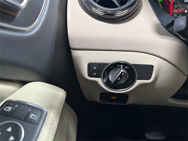 Certified 2020 Mercedes-Benz GLA 250 4MATIC image 16