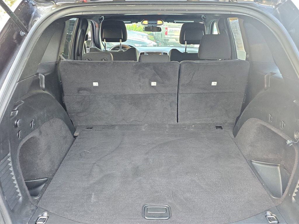 Used 2019 Jeep Grand Cherokee Laredo image 8