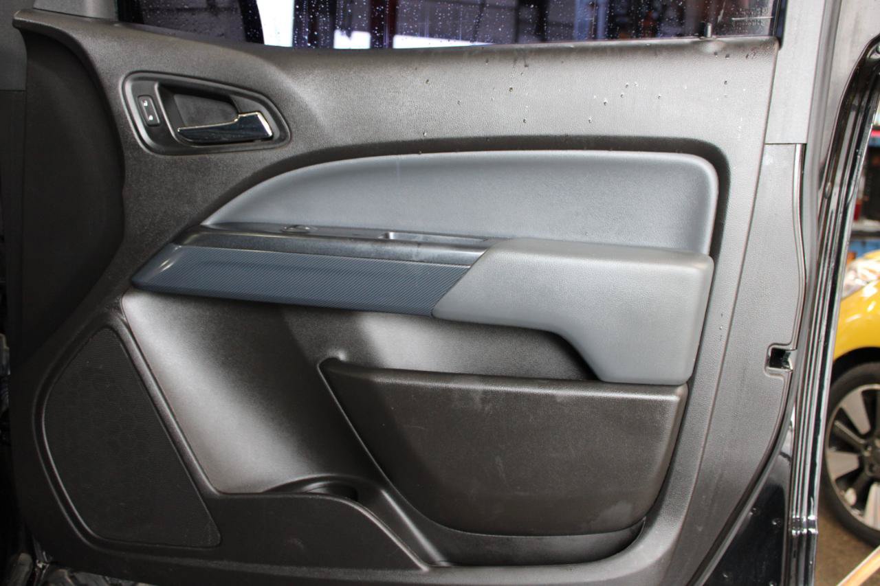 Used 2021 Chevrolet Colorado Z71 w/ Z71 Midnight Edition AWD/4WD image 47