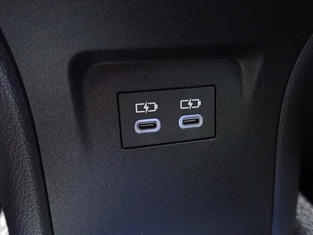 Used 2024 Toyota Prius XLE AWD/4WD image 10