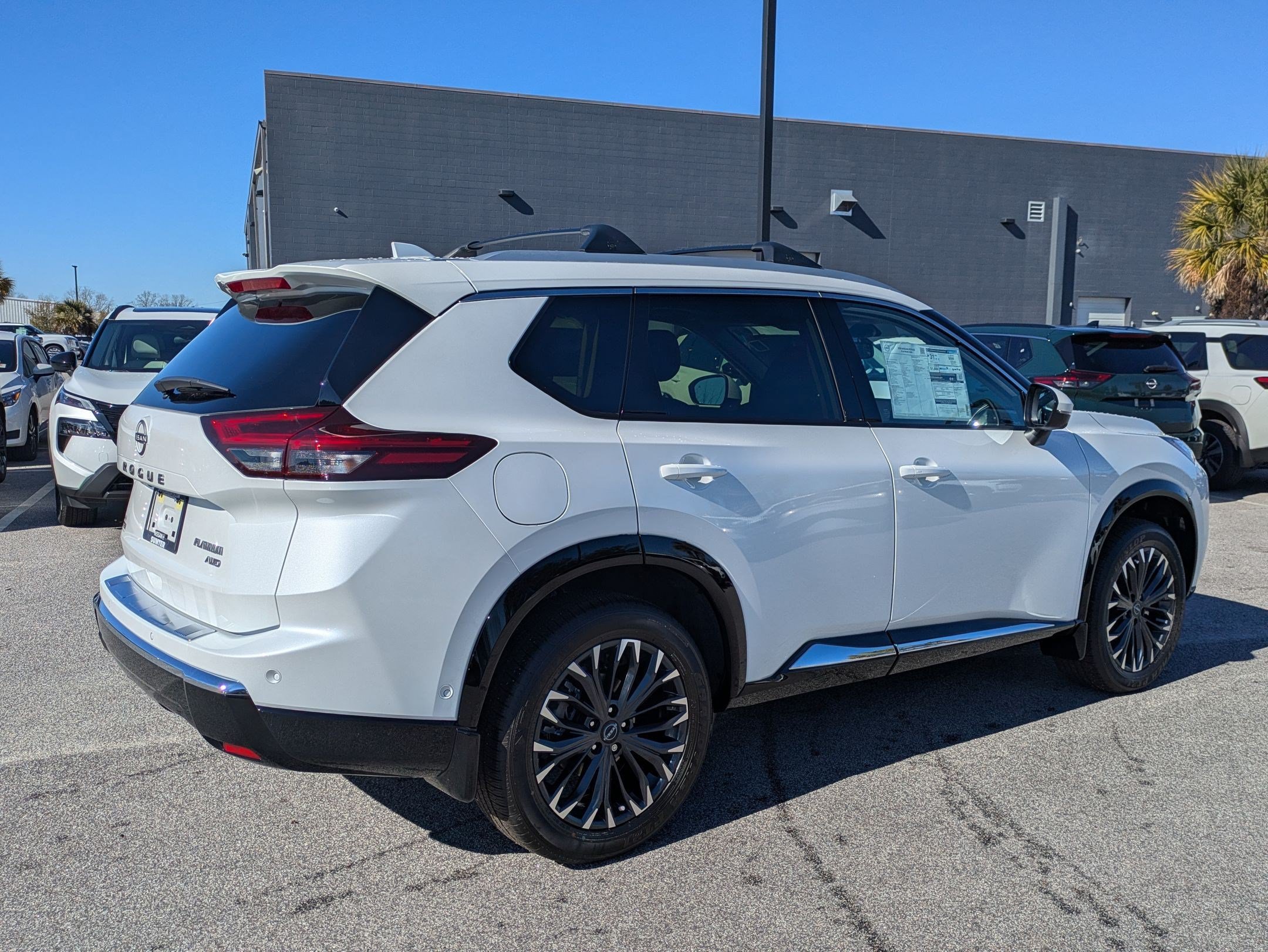 New 2026 Nissan Rogue Platinum w/ Platinum Premium Package AWD/4WD image 4
