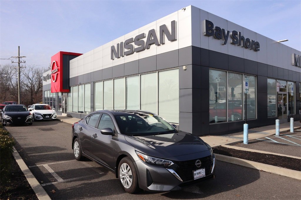 Certified 2025 Nissan Sentra S image 2