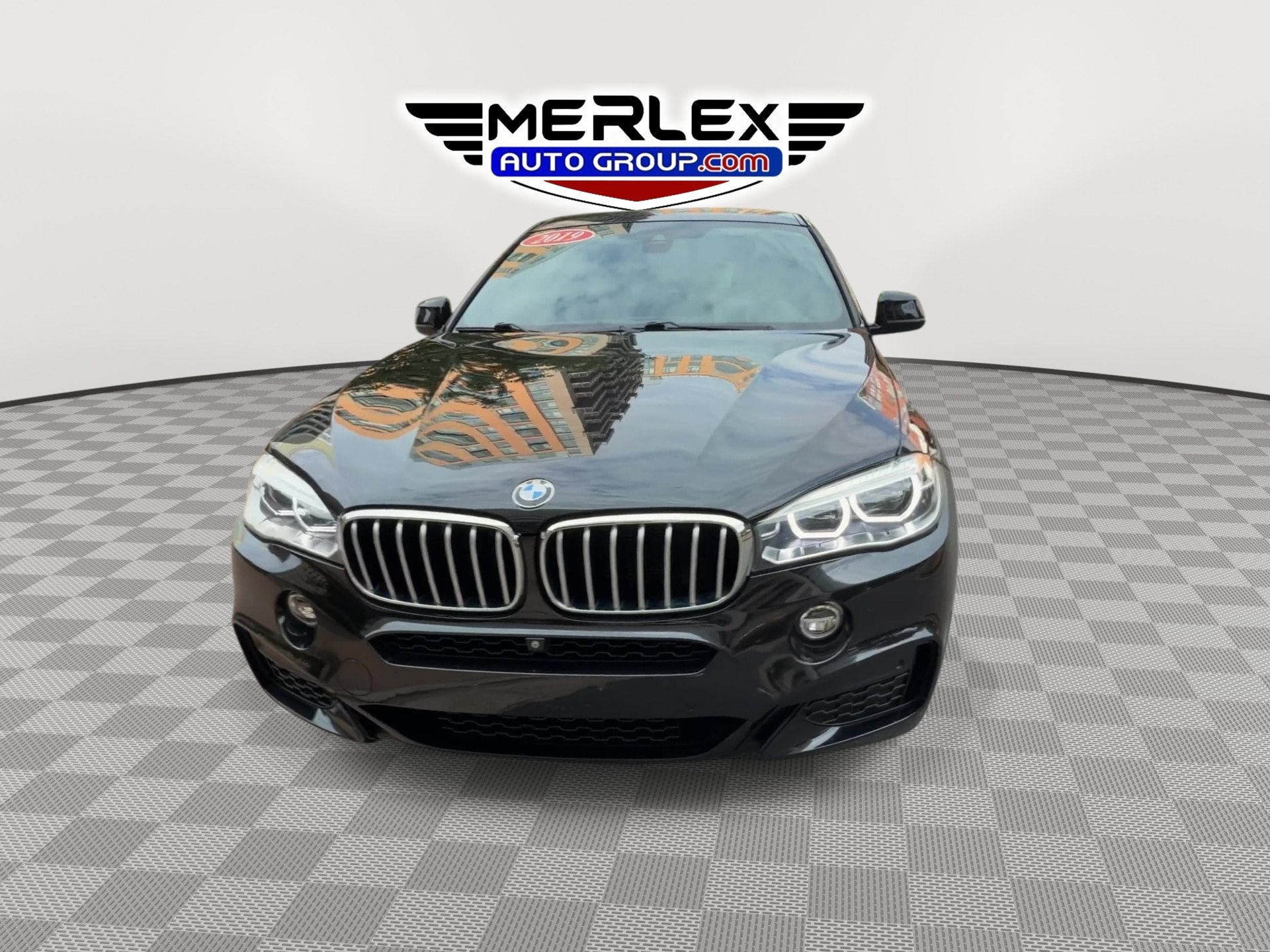 Used 2019 BMW X6 xDrive50i w/ M Sport Package AWD/4WD image 3