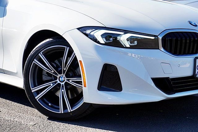 Used 2023 BMW 330i Sedan w/ Driving Assistance Package image 4
