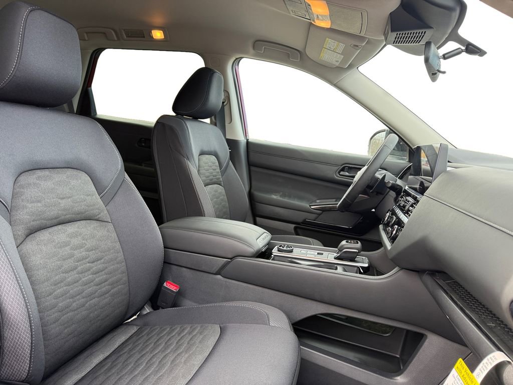 New 2026 Nissan Pathfinder SV image 15