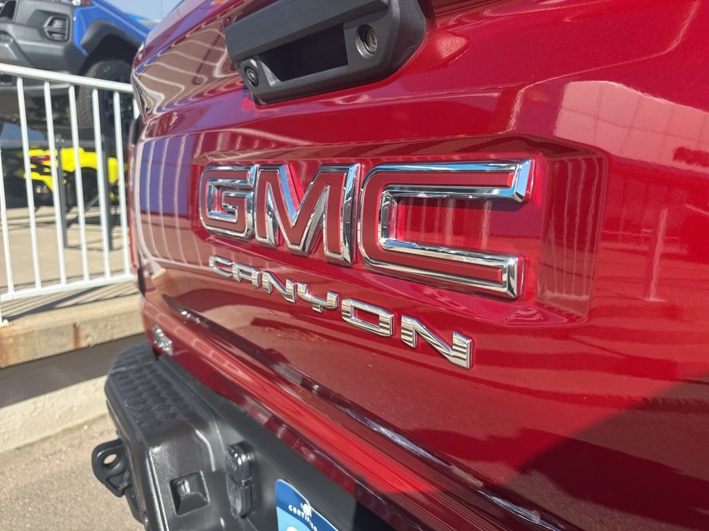 Certified 2025 GMC Canyon AT4 w/ AT4X AEV Edition image 14
